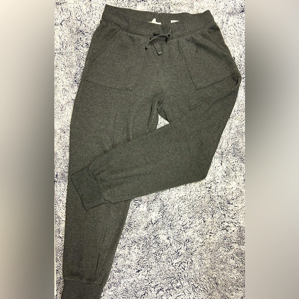 Women’s Pink Republic jogger fleece sweatpants, junior size L, dark gray